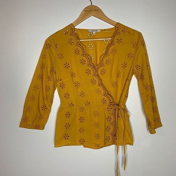 Madewell eyelet wrap blouse. XXS - Picture 3 of 5